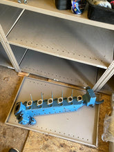 Load image into Gallery viewer, Mercruiser 4.2 D-Tronic Exhaust Manifold