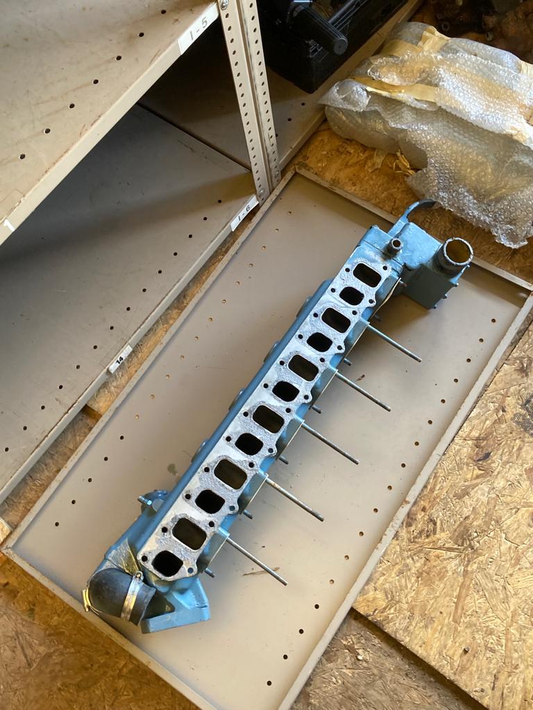 Mercruiser 4.2 D-Tronic Exhaust Manifold