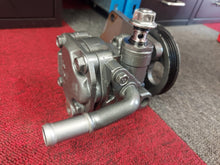 Load image into Gallery viewer, Yanmar 6LP 315hp power steering pump - New